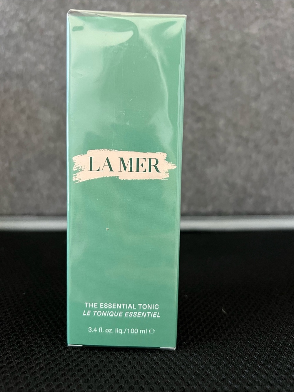 La Mer Toner in Seafoam Green Packaging